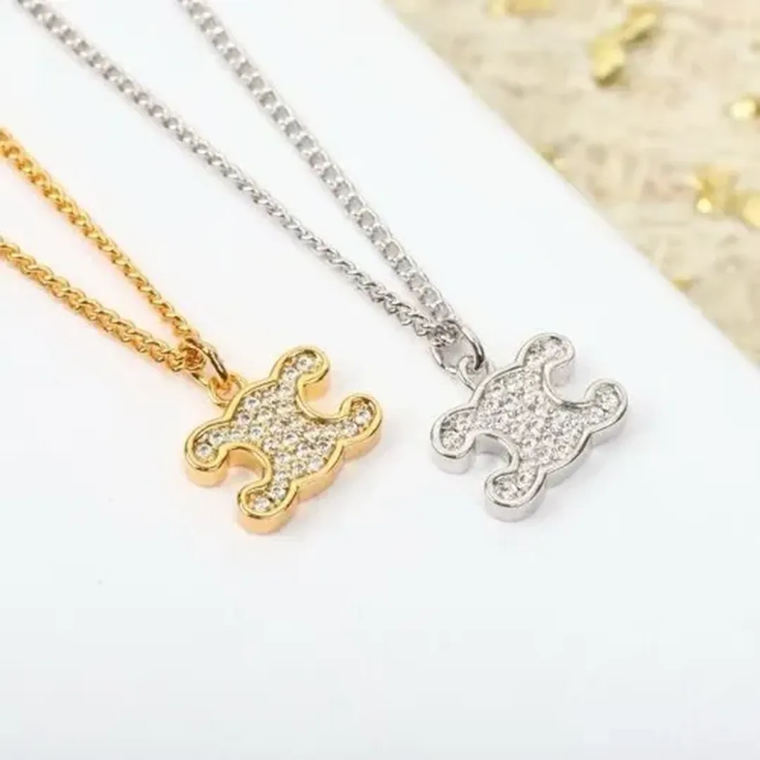 라인스톤이 박힌 여성 목걸이 전체 길이